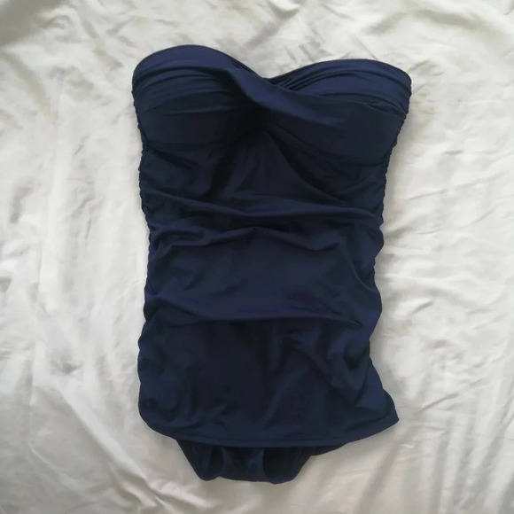 Tommy Bahama Pearl Twist Front Bandeau One Piece Swim Suit Shirred Stomach 8 - Picture 2 of 16